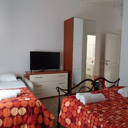 Lo Sguardo Sui Re Hotell Roma Eksteriør bilde